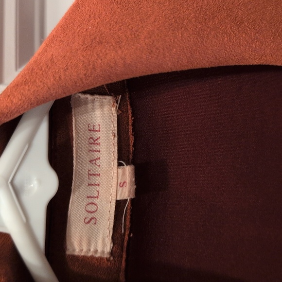 Solitaire Rust Trench Coat - Picture 3 of 5